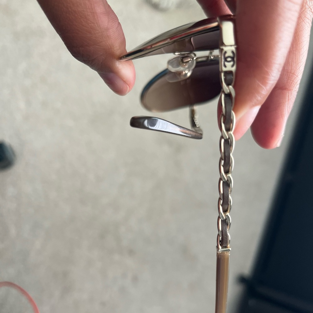 Chanel aviator glasses - Picture 4 of 5